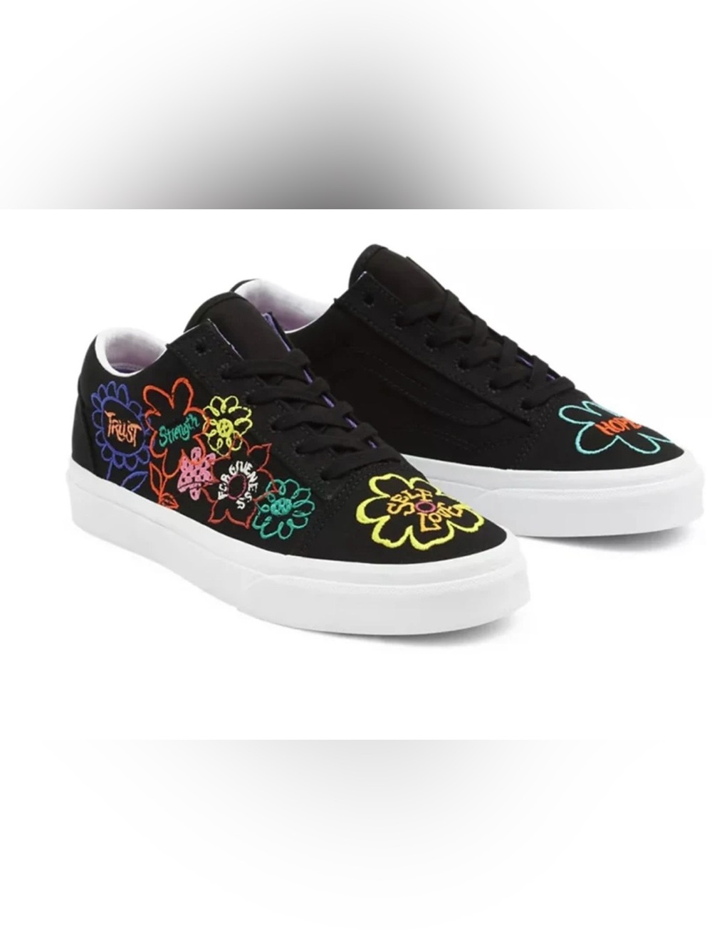 Like new Vans Women’s Black Sneaker with Multicolor Floral Embroidery size 10